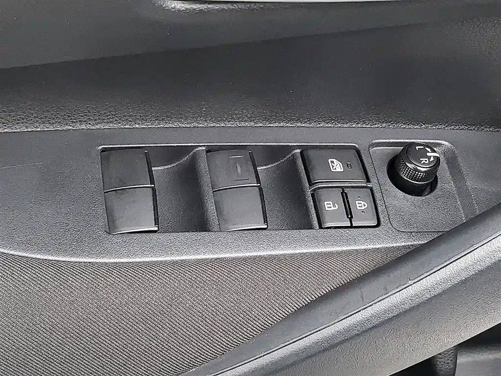 Toyota Corolla 2023 1.5L Pioneer Edition фото 9