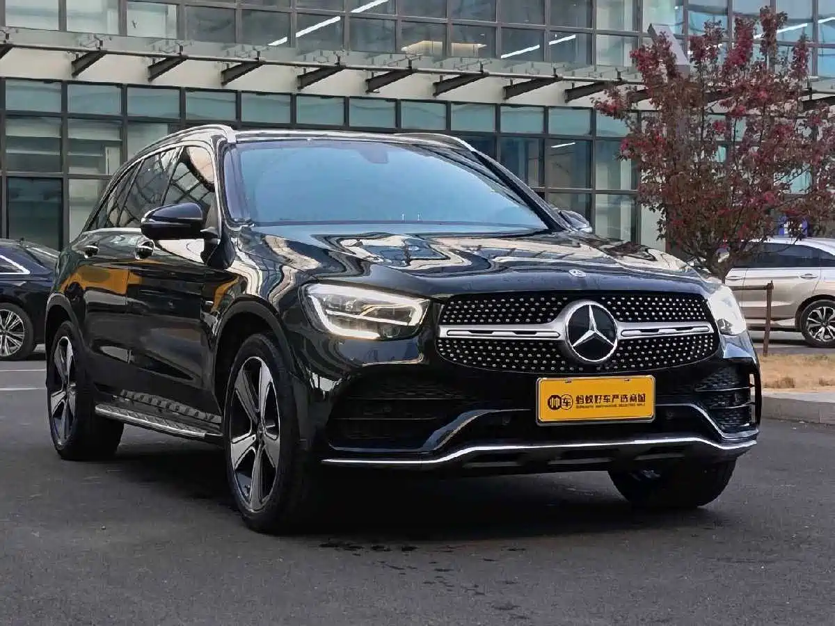 Mercedes-Benz GLC 2022 Facelift GLC 300 L 4MATIC Dynamic Collector's Edition фото 3