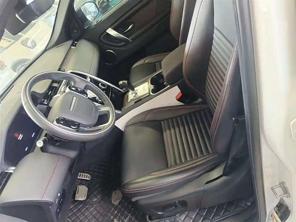 LAND ROVER DISCOVER SPORTS