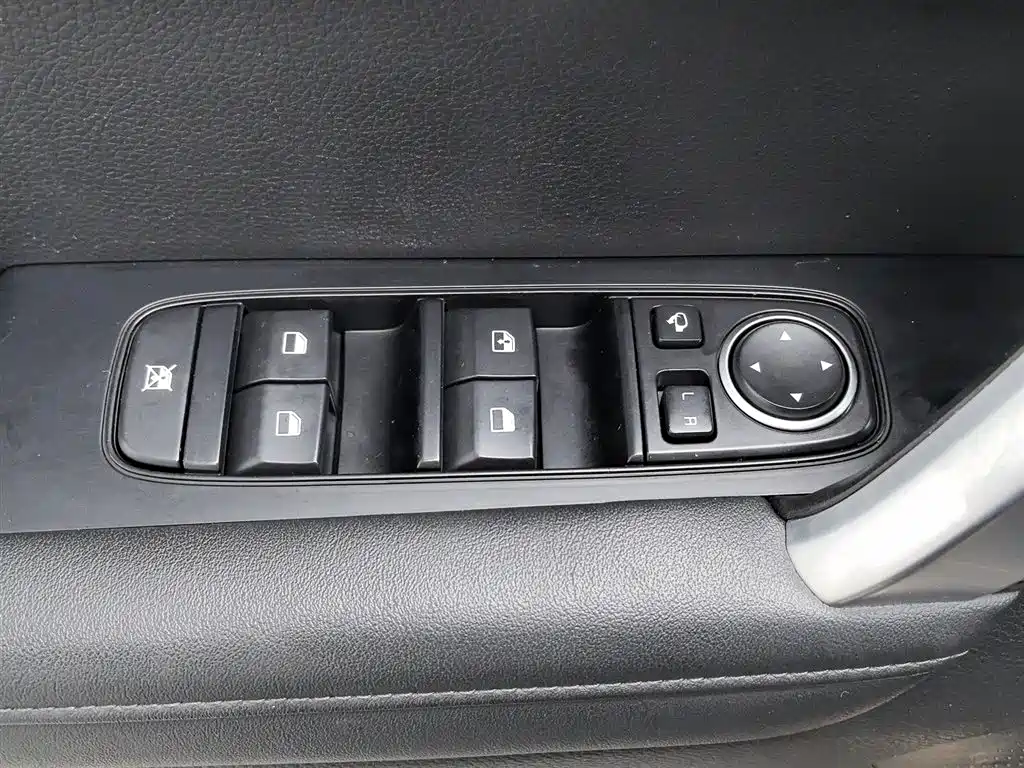 Kia Sportage 2018 2.0L Automatic Smart Luxury (China V) фото 9