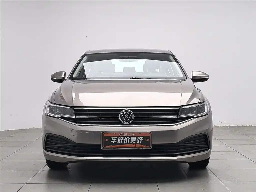 Volkswagen Bora 2020 1.5L Manual Fashion фото 3