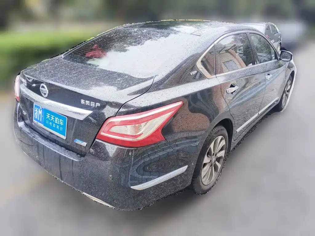 Photo 2 - Nissan Teana