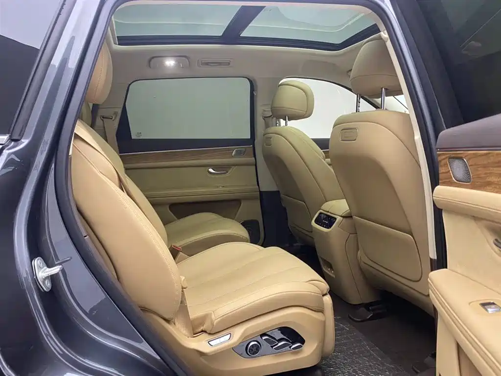 AITO Wenjie AITO M7 2024 1.5T Smart AWD Max 6-Seater фото 22