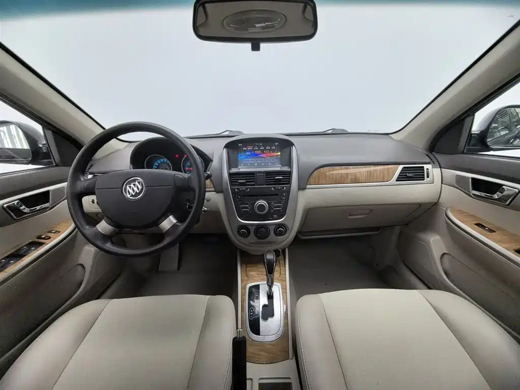 Buick Excelle 2015 1.5L Automatic Classic фото 5