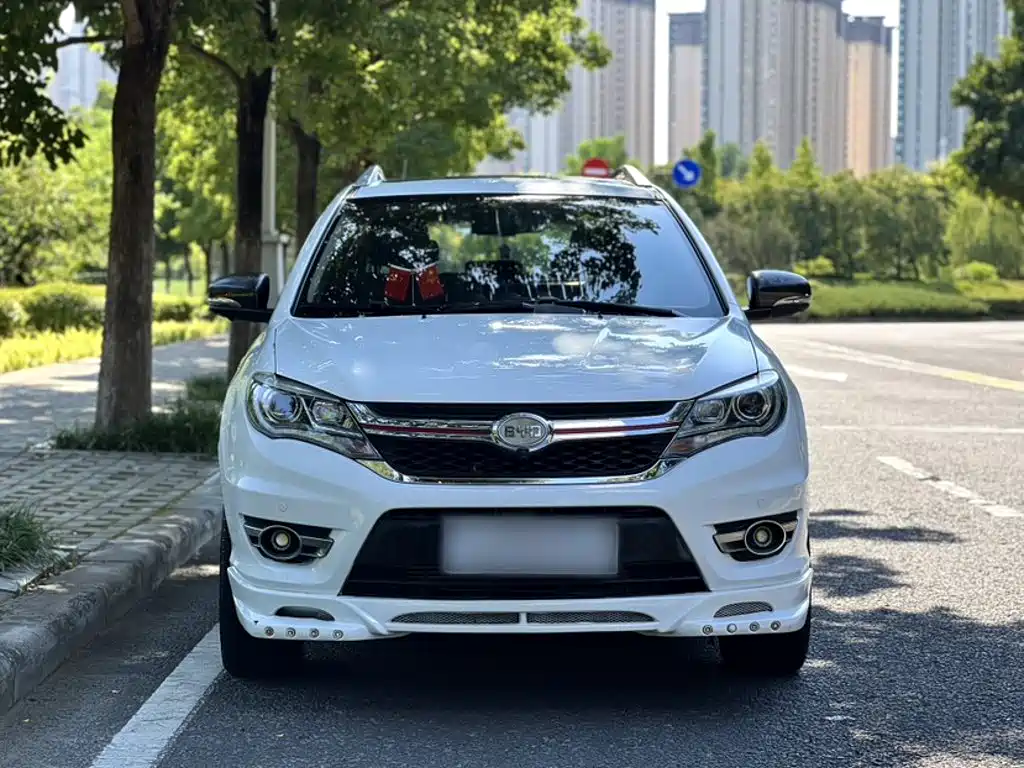 BYD S7 2017 2017 2.0T Automatic Luxury Model