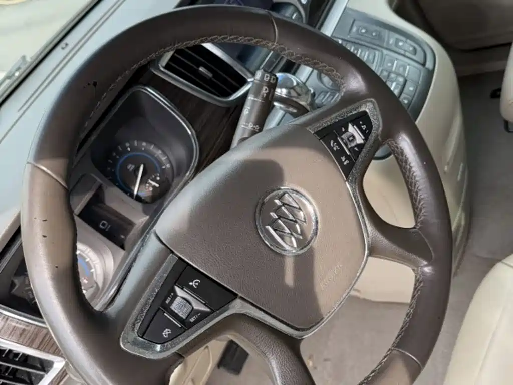 Buick GL8 2011 2011 3.0L XT Luxury Business Flagship