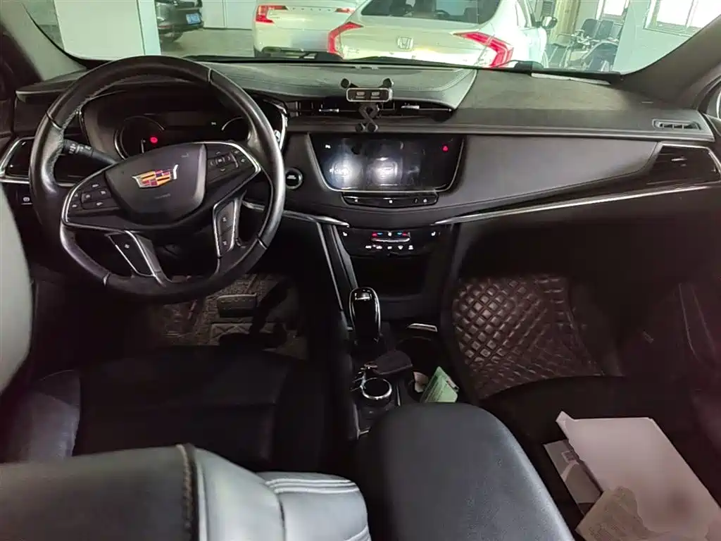 Cadillac XT5 2020 28T Luxury Model фото 10