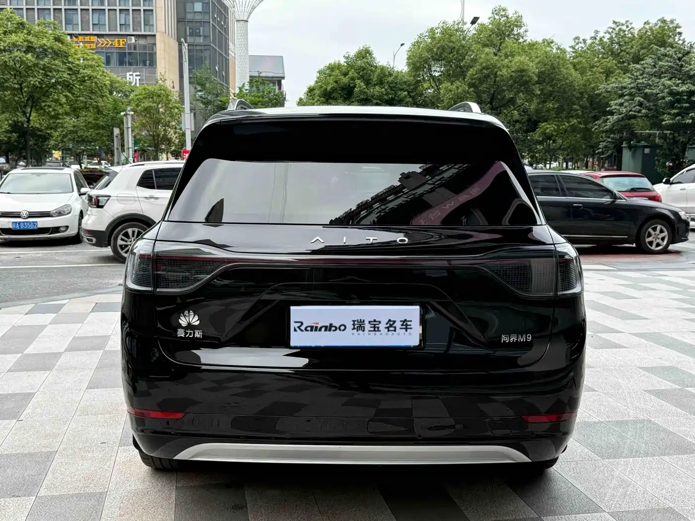 AITO Wenjie AITO M9 2024 Model Extended Range Ultra Edition 52kWh 5-Seater фото 4