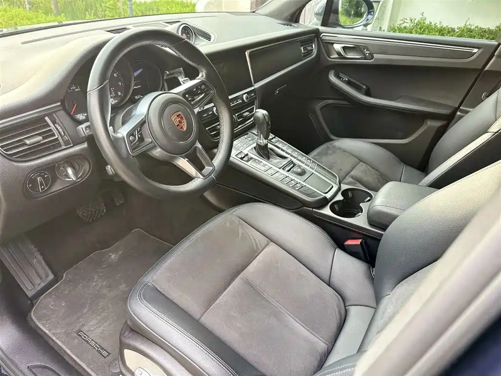 Porsche Macan 2018 Macan 2.0T фото 12