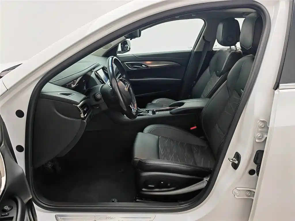 Cadillac ATS-L 2017 28T Technology фото 10