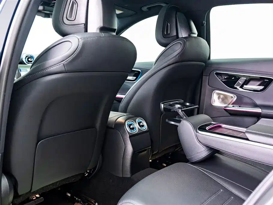Mercedes-Benz C-Class 2025 C 260 L Night Sport Edition фото 7