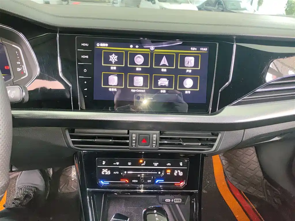 Volkswagen Passat 2022 330TSI Luxury Edition фото 13