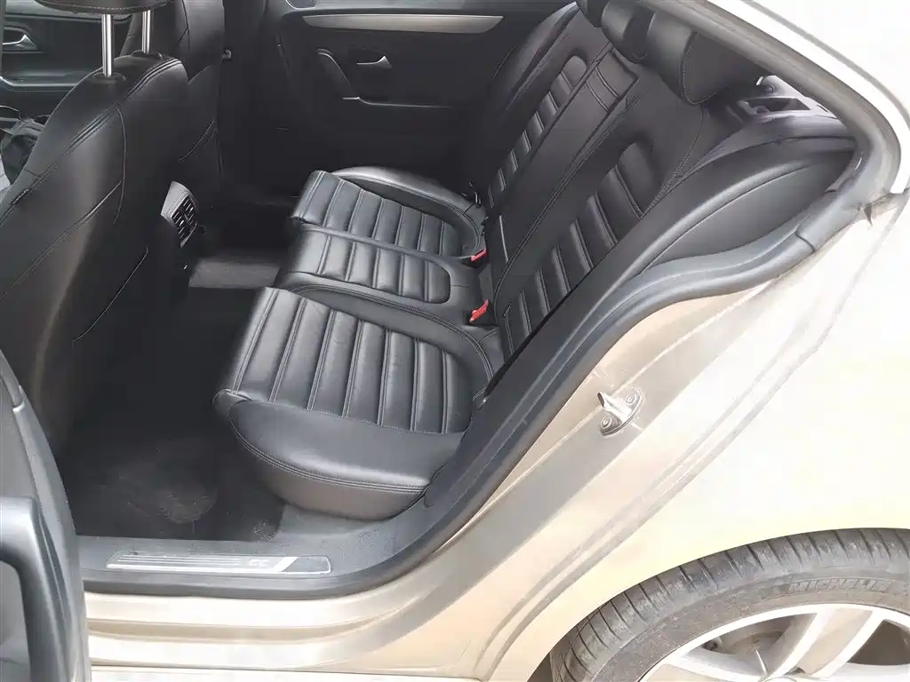 Volkswagen FAW-Volkswagen CC 2016 Model 1.8TSI Premium фото 15