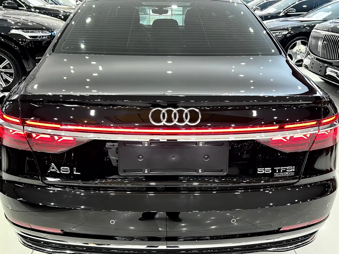 AUDI A8