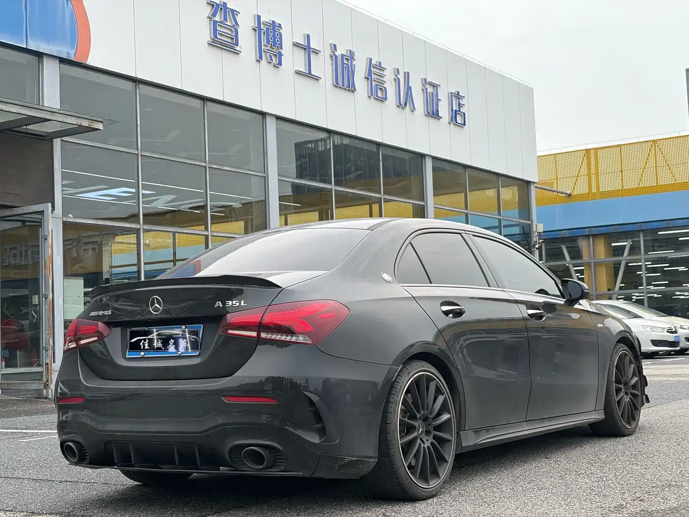Mercedes-Benz A-Class AMG 2022 AMG A 35 L 4MATIC фото 2
