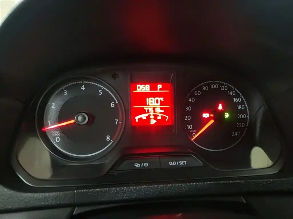 Volkswagen Jetta 2017 1.5L Automatic Fashion фото 12
