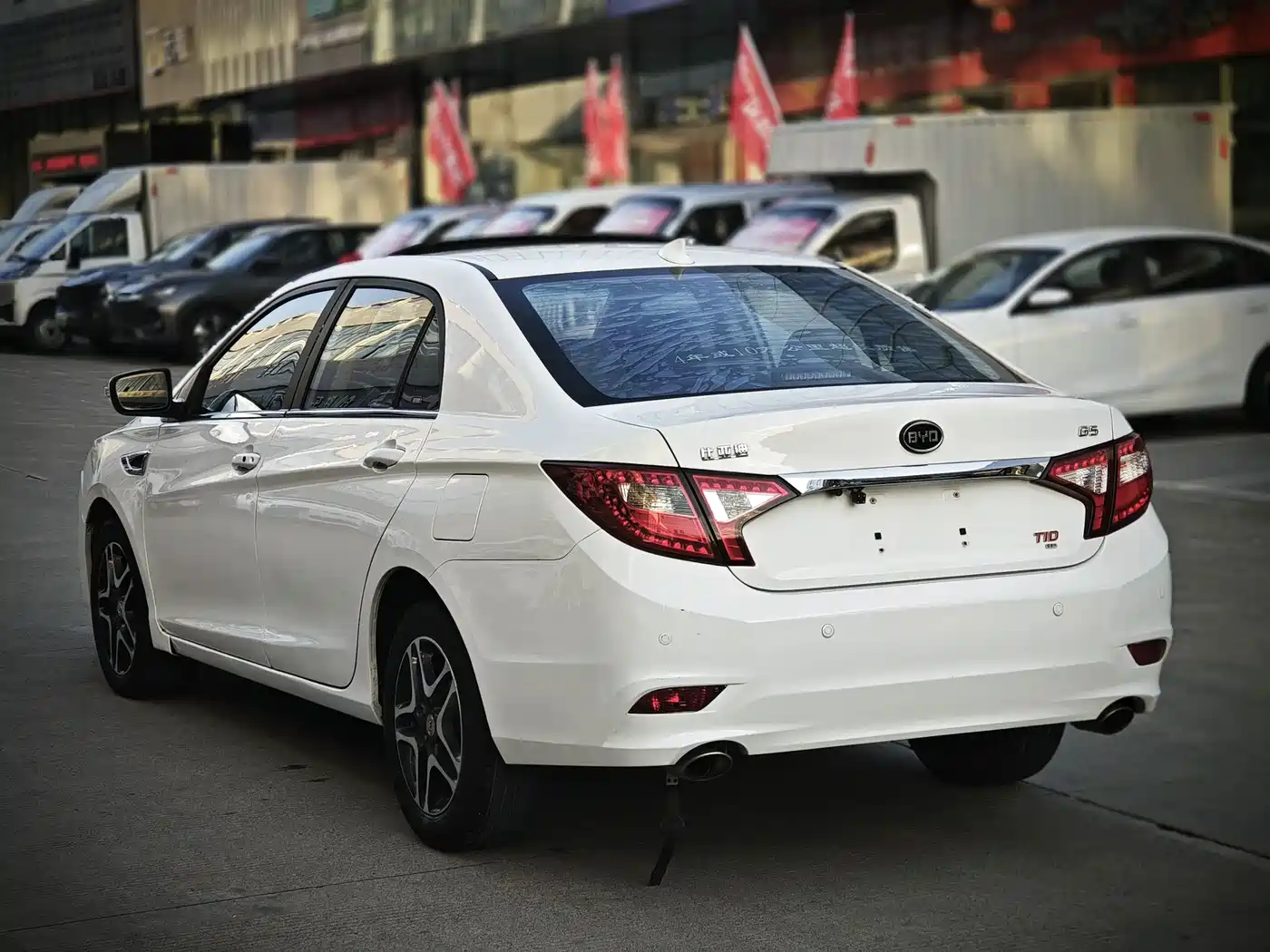 BYD G5 2014 1.5TID Automatic Premium фото 6