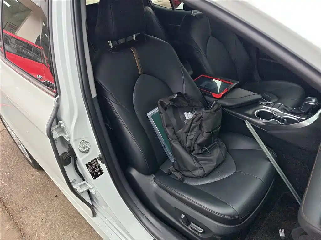 Toyota Camry 2021 2.0G Luxury Edition фото 25