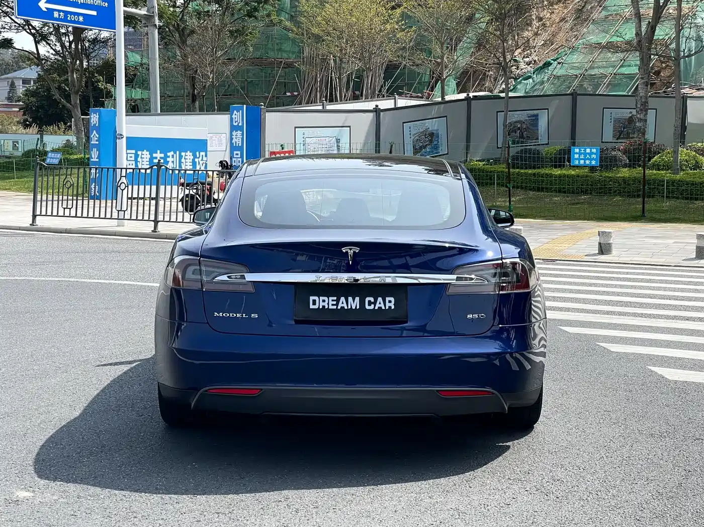 TESLA MODEL S