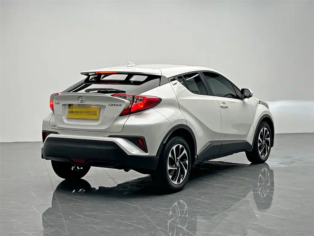 Toyota IZOA 2020 2.0L Yi Xiang Edition фото 6