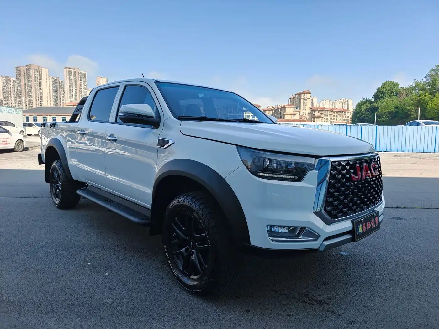 JAC Motors JAC T8 2026 2025 2.0T PRO Automatic Diesel 4WD Champion Large Double Cab