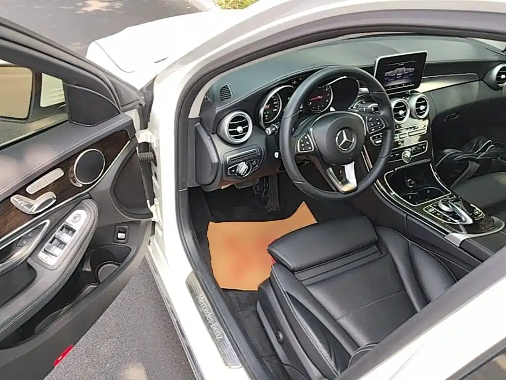 Mercedes-Benz C-Class 2015 2015 C 200 L