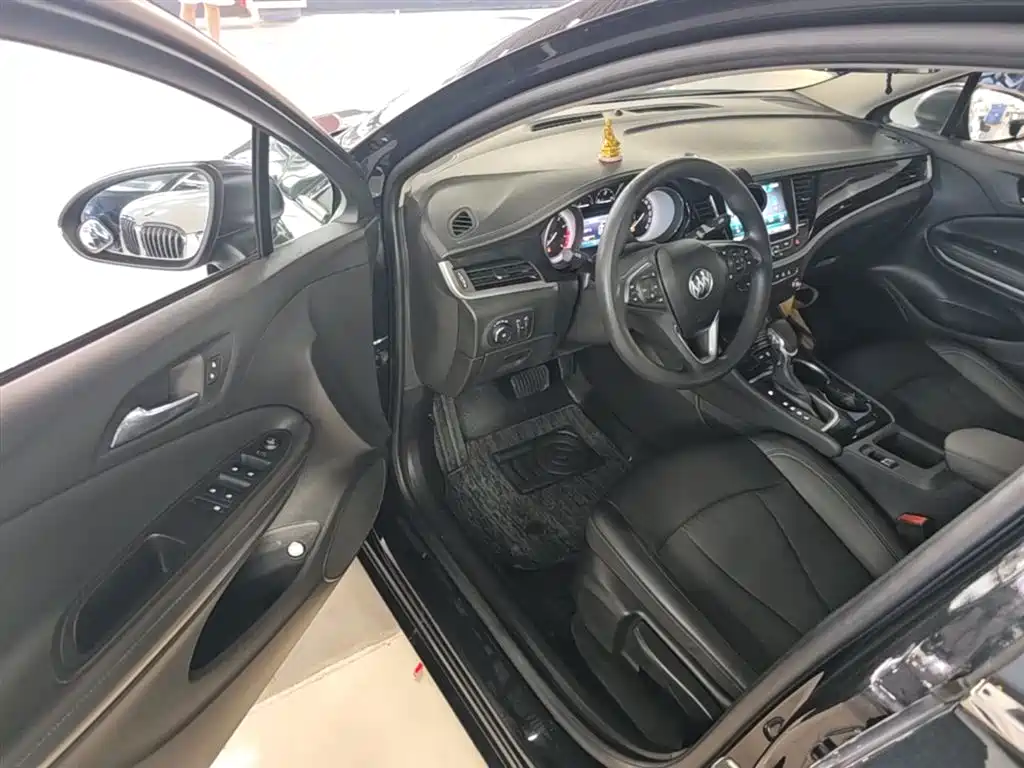 Buick Verano 2017 Sedan 20T DCT Leading фото 16