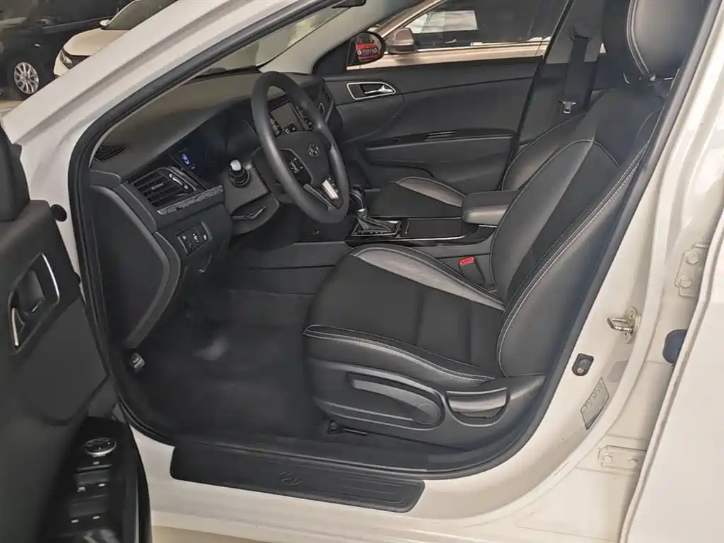 Hyundai Mistra 2017 1.6T Automatic Smart GLS (China V) фото 15