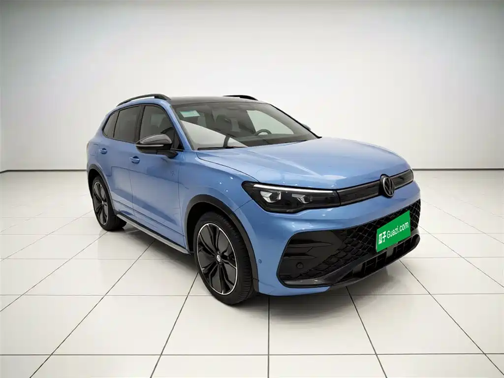 Volkswagen Tiguan L 2024 PRO 380TSI 4WD R-Line Premium Edition фото 4