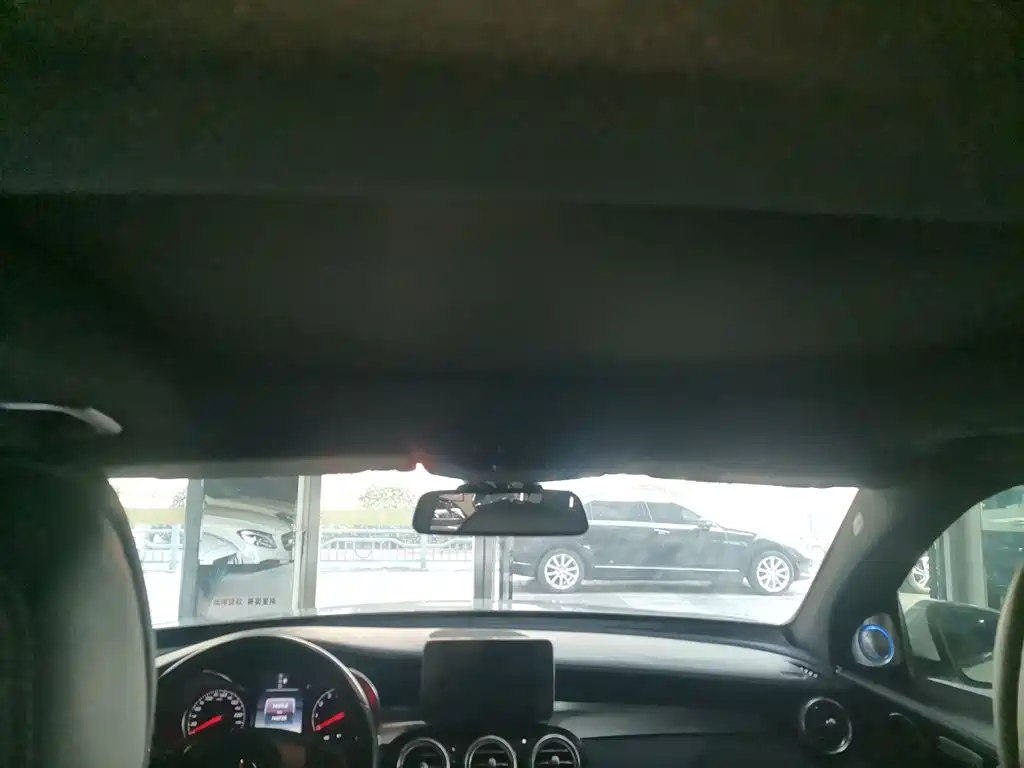 Mercedes-Benz GLC 2018 Facelift GLC 260 4MATIC Dynamic фото 18
