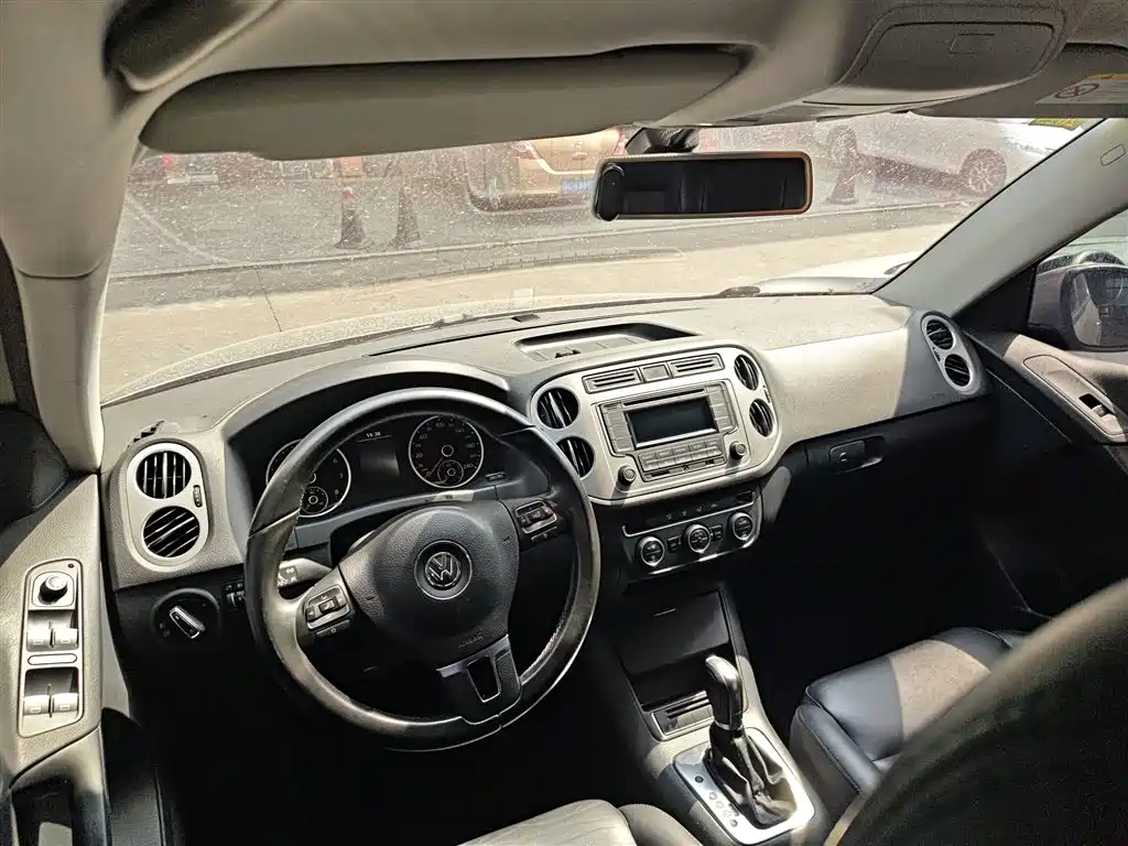 Volkswagen Tiguan 2015 1.8TSI Automatic 2WD Comfortline фото 10