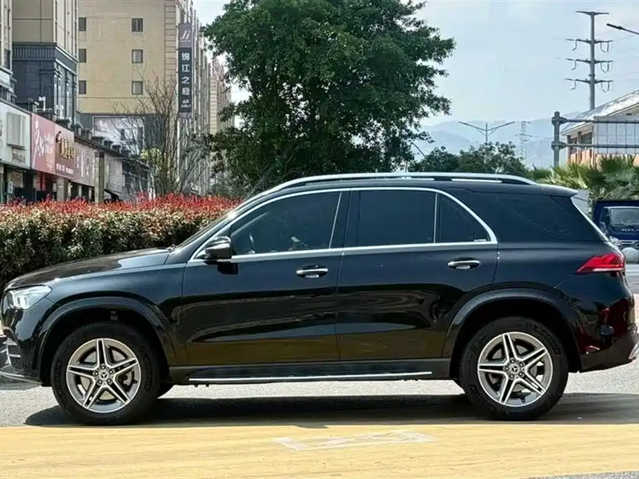 Mercedes-Benz GLE 2022 GLE 450 4MATIC Dynamic фото 3