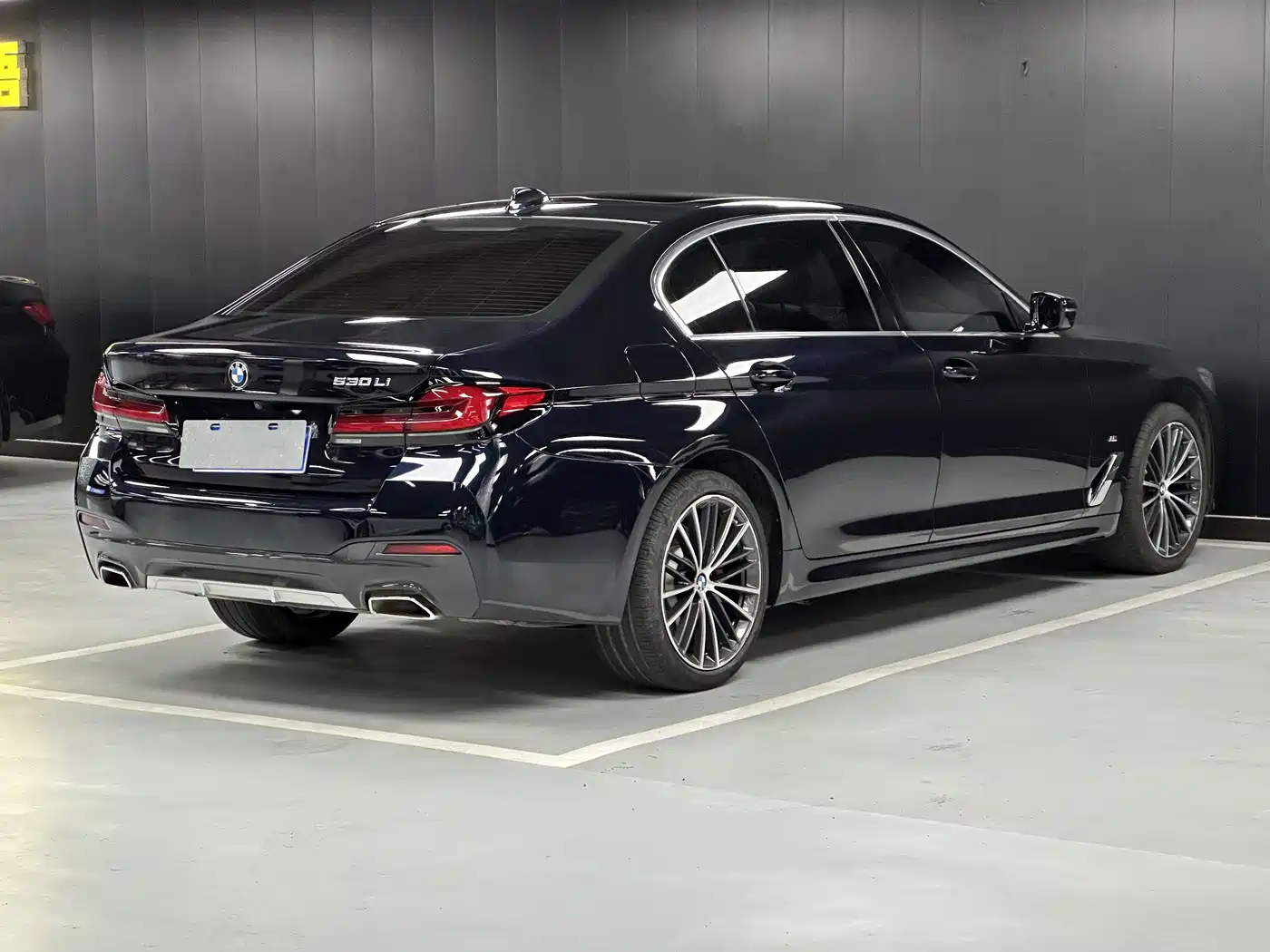 BMW 5 Series 2022 Facelift 530Li Leading M Sport Package фото 17