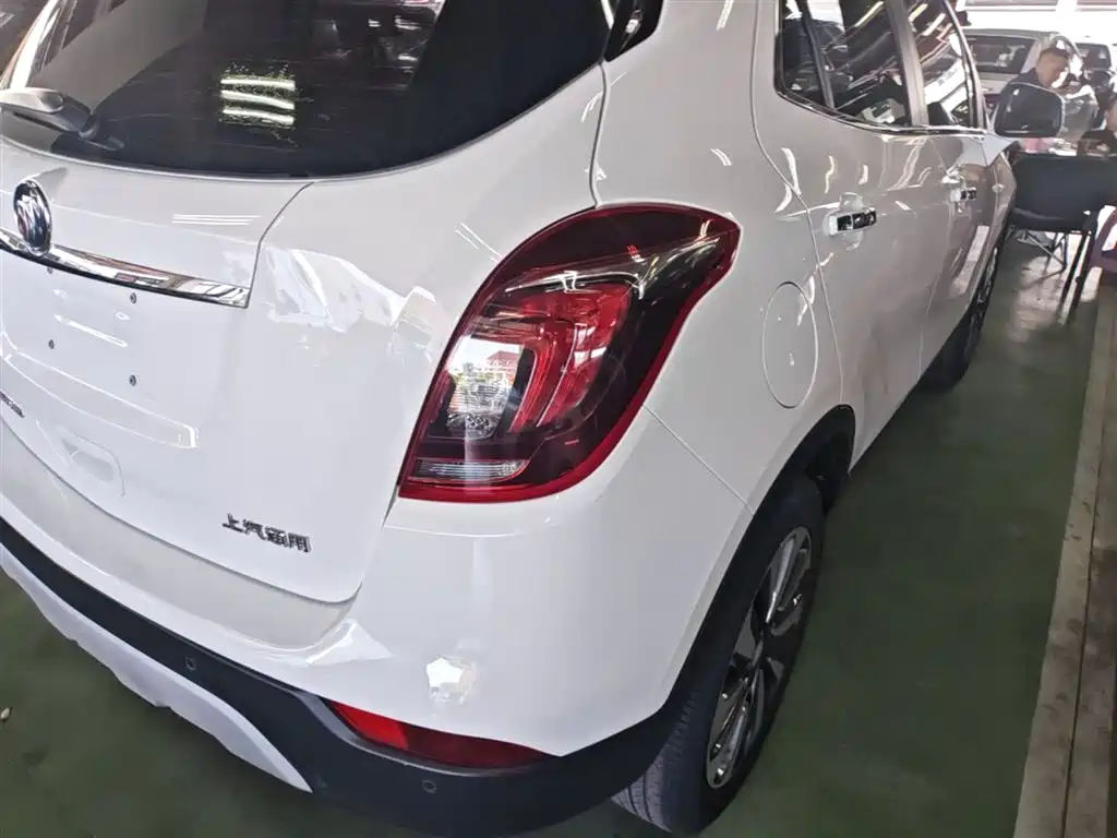 Buick Encore 2018 18T Automatic 2WD Urban Elite фото 8