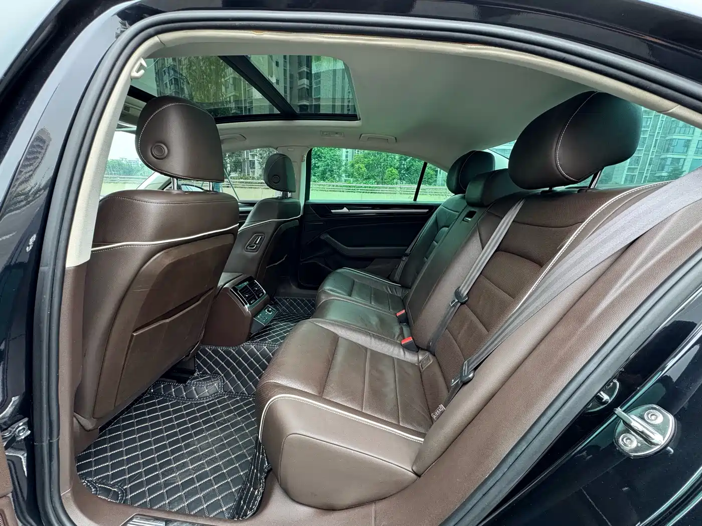 Volkswagen Phideon 2016 380TSI 2WD Ultimate Edition фото 11