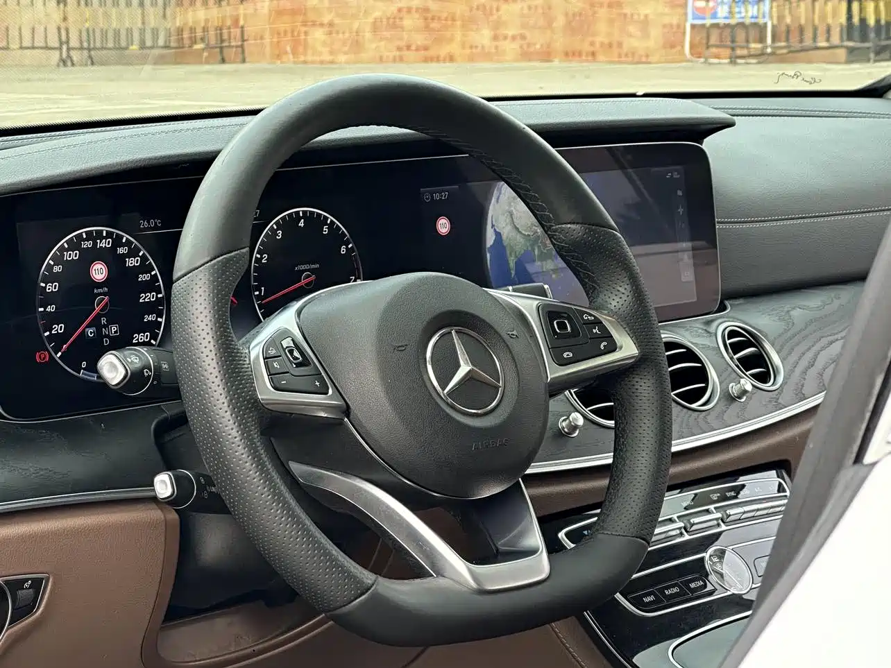Mercedes-Benz E-Class 2017 E 200 L Sport 4MATIC фото 10