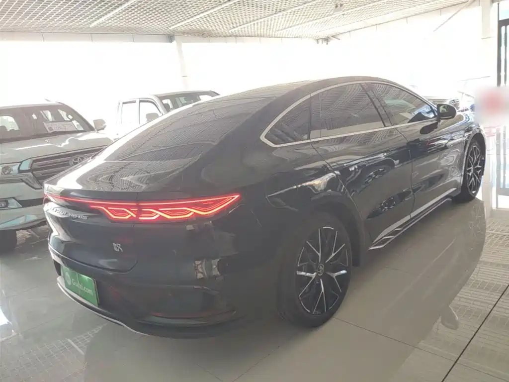 BYD Han 2025 DM-i 125KM Premium фото 7