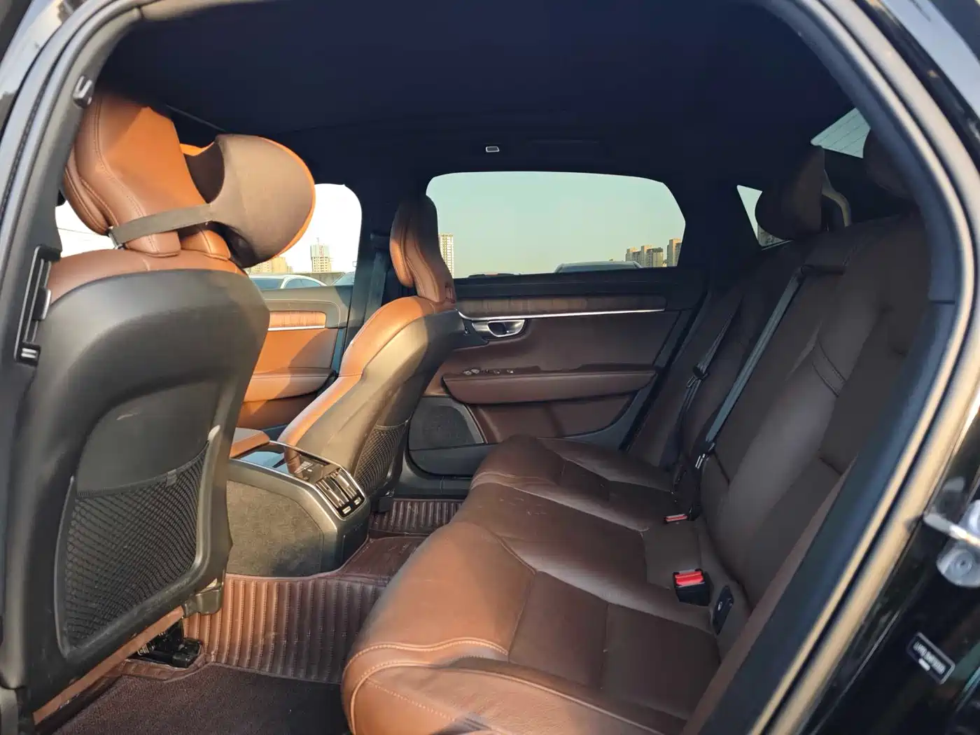  S90