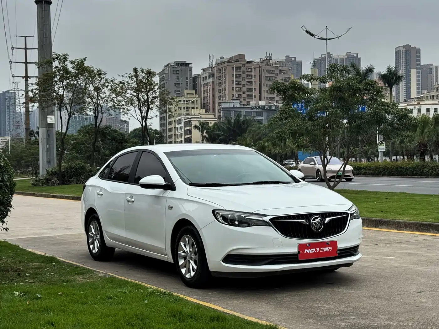 Buick Excelle 2018 15T DCT Progressive (China V) фото 2
