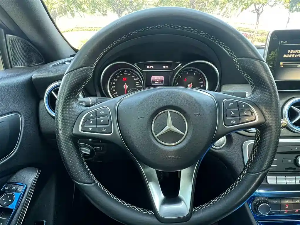 Mercedes-Benz CLA (Import) 2016 CLA 200 Sport фото 10