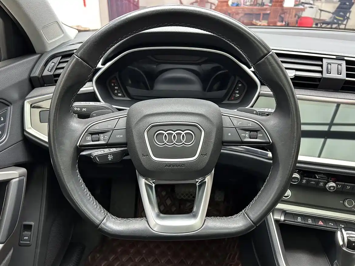 Audi Q3 2023 35 TFSI Fashion Dynamic (1.4T) фото 15