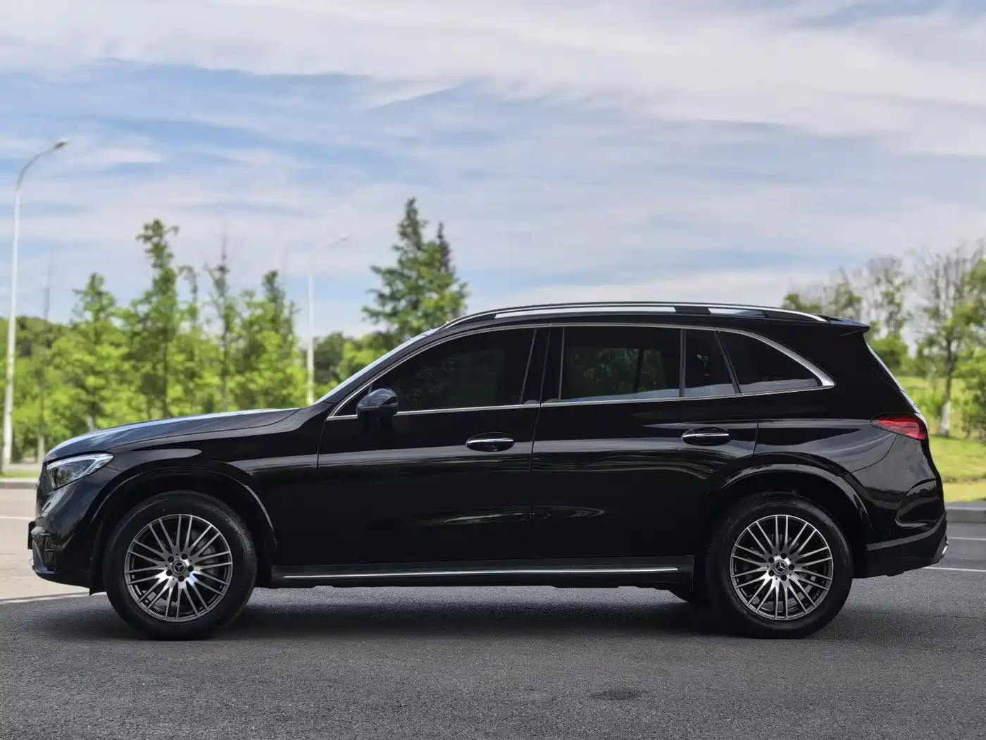 Mercedes-Benz GLC 2023 Facelift GLC 300 L 4MATIC Sport 7-Seater фото 17