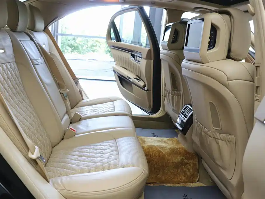 Mercedes-Benz S-Class AMG 2010 AMG S 65 фото 24