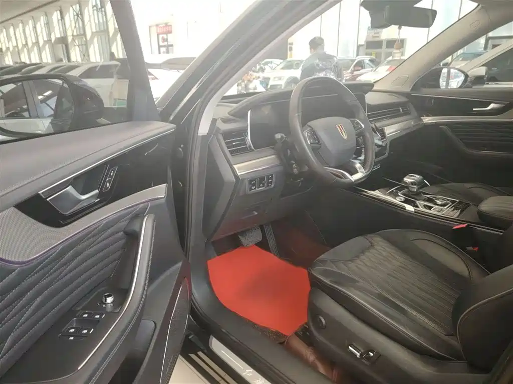 Hongqi HS5 2022 Facelift 2.0T Smart Flag Enjoyment Edition фото 9