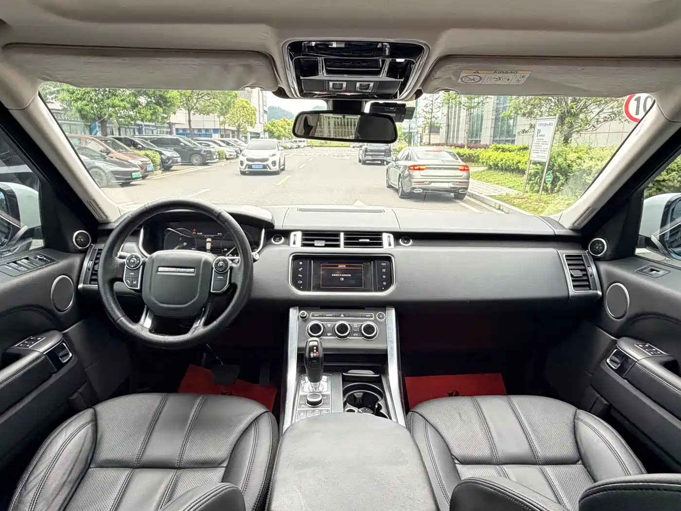 Land Rover Range Rover Sport 2016 Model 3.0 SC V6 SE фото 14