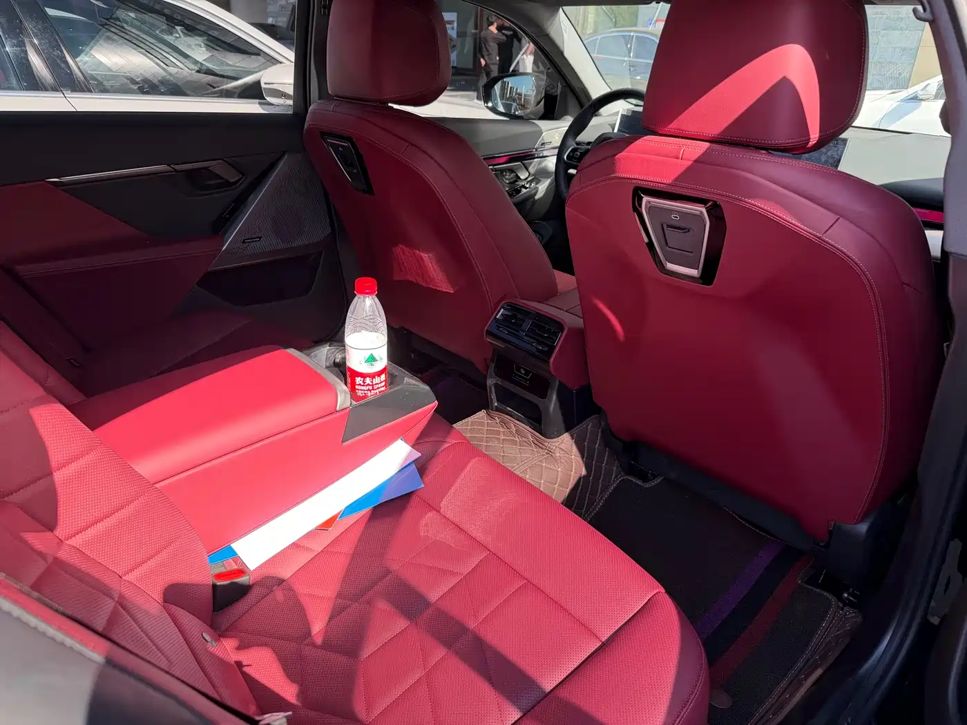 BMW 5 Series 2025 530Li Leading Luxury Package фото 11