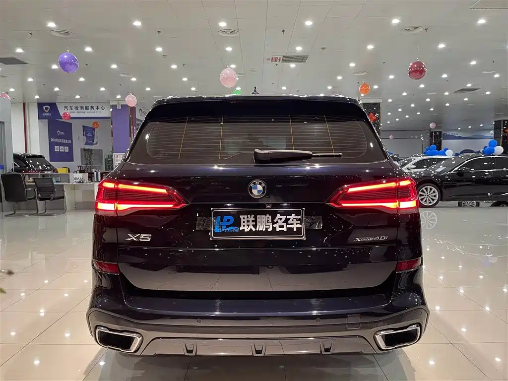 BMW X5 (Import) 2020 xDrive40i M Sport Package фото 8