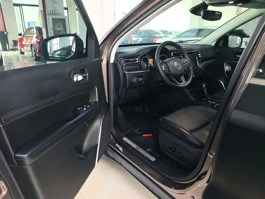 Jeep Commander 2020 2018 2.0T 4WD Ultimate Version China V