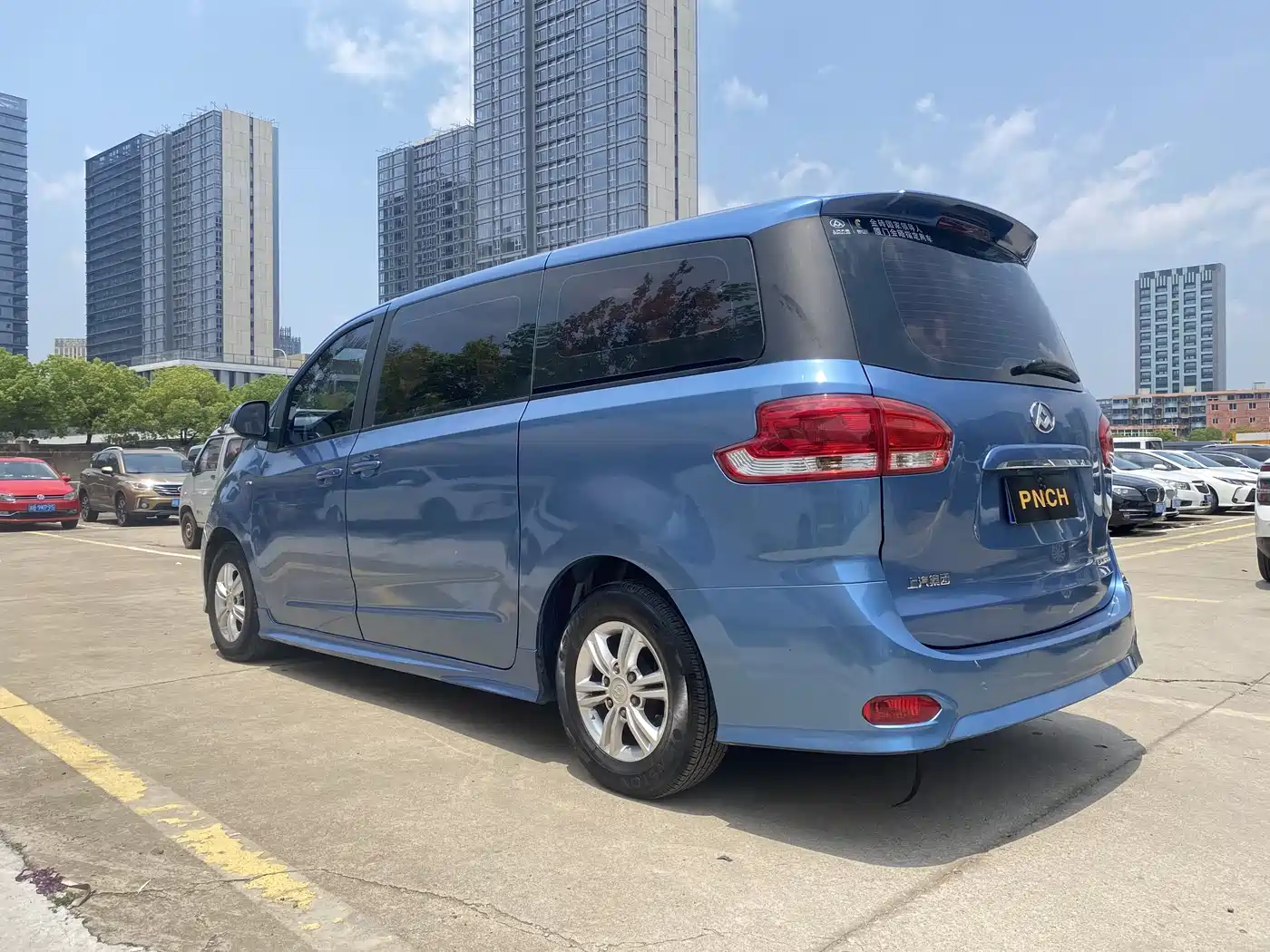 SAIC Maxus Maxus G10 2018 PLUS 2.0T Automatic Executive Edition фото 16