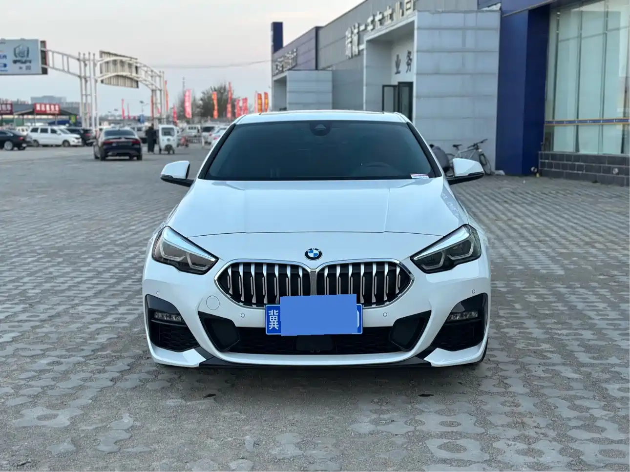 BMW 2 Series (Import) 2023 225i 4-Door Coupe M Sport Package фото 2